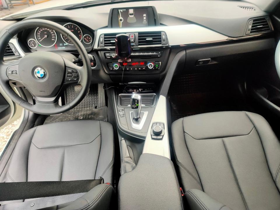 宝马3系-請問大家寶馬bmw316i。2013年。里程數四萬五。無事故車況不錯多少錢可以買。能賣多少錢？