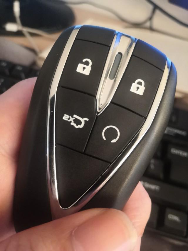 长安cs75 plus-自动豪华版 第四个车钥匙是干嘛用的。哪位大佬解释一下功能和介绍一下怎么使用谢谢