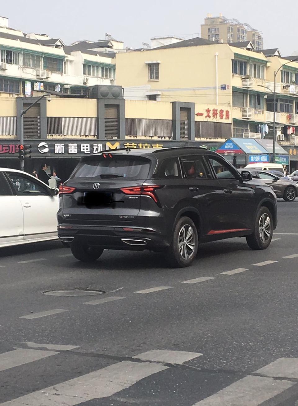 长安cs75 plus1.5t顶配都用什么模式开的，大家进来说一下，看看那个模式省油