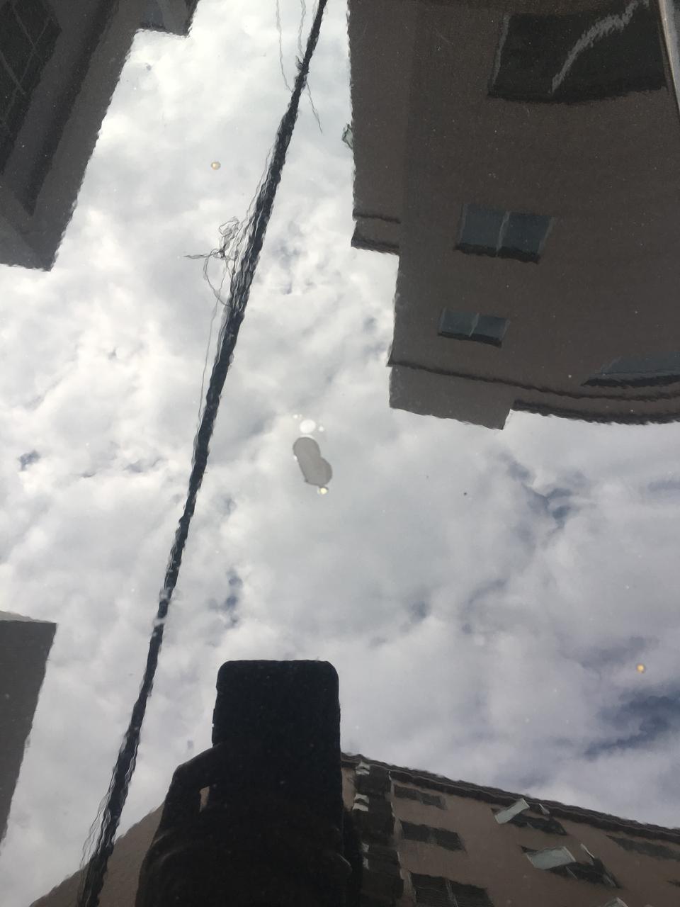 奥迪a6l-2016款奥迪A6引警盖掉了一个石子扎了一个洞，油漆掉了很多，这个补的话需要多少钱？各位大神指点一下。