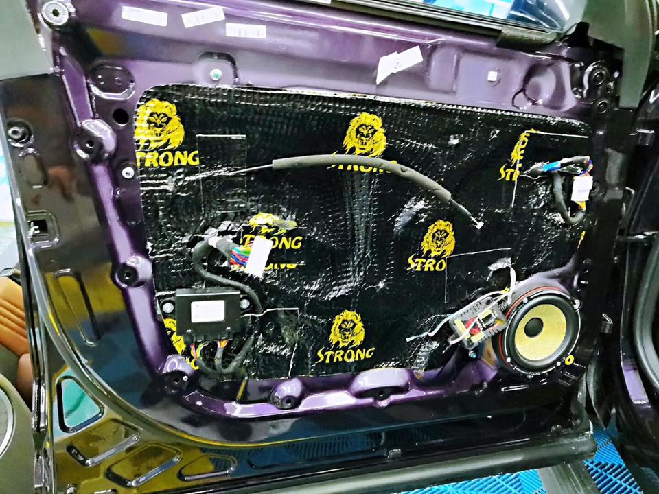 奥迪a6l-奥迪怎么改装音响？泉州聆听粤声口碑非常好?