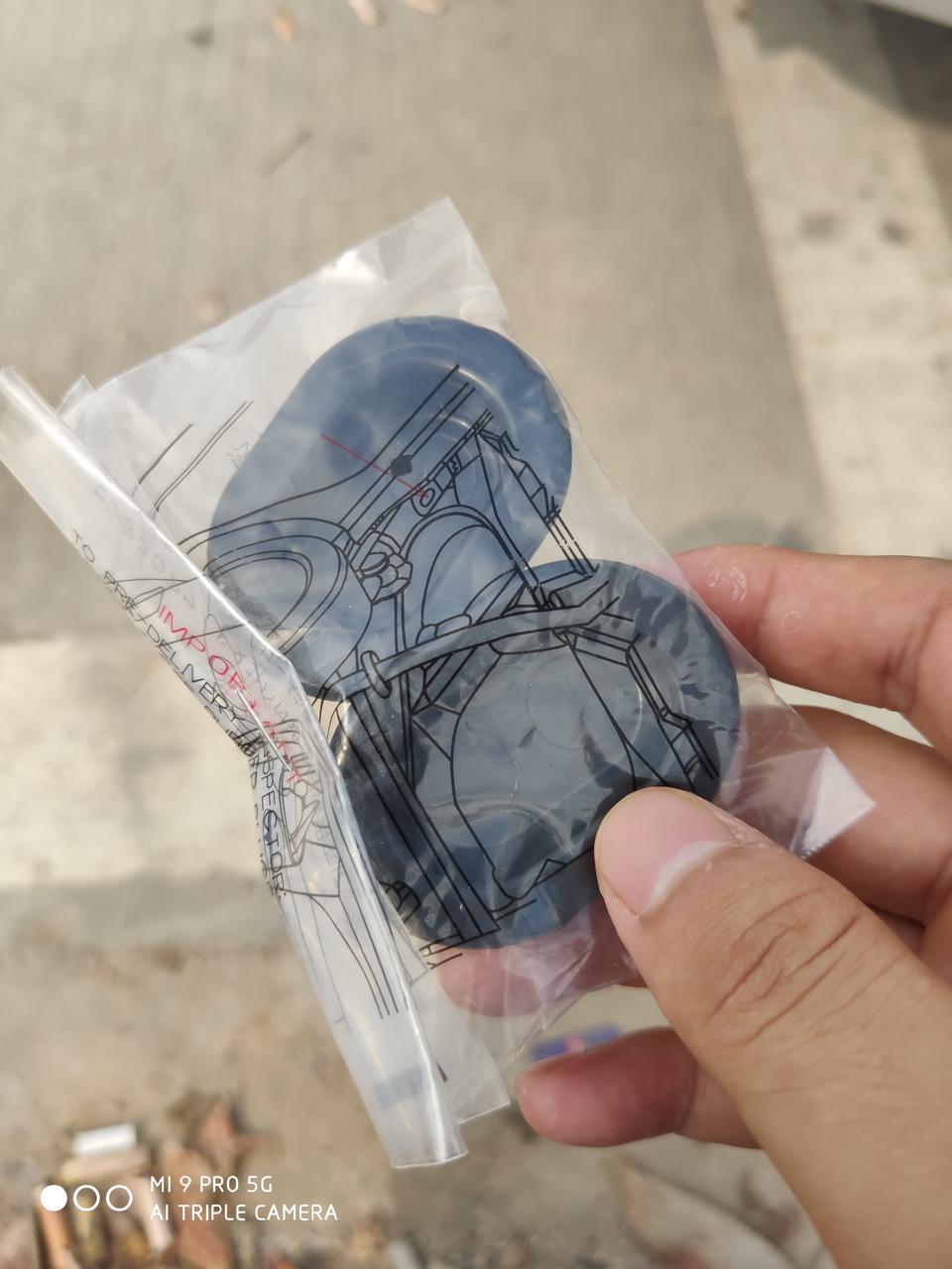 我想请问一下17改款卡罗拉双擎图下这个密封圈是干嘛用的？4s店漏装会不会影响车的使用？上面有写请在交付车主用车之前改装在底盘。