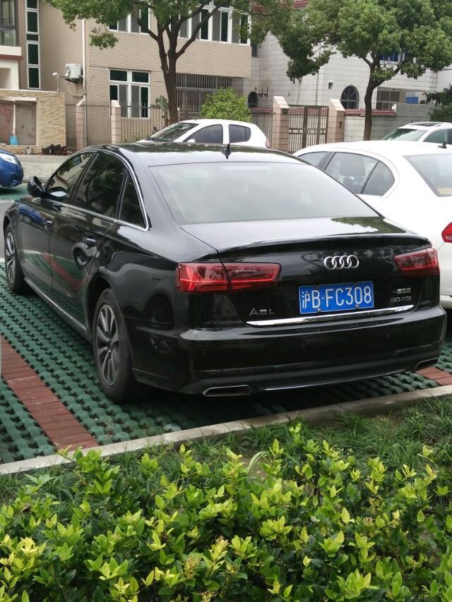 现在一辆奥迪A6L二手车需要多少米