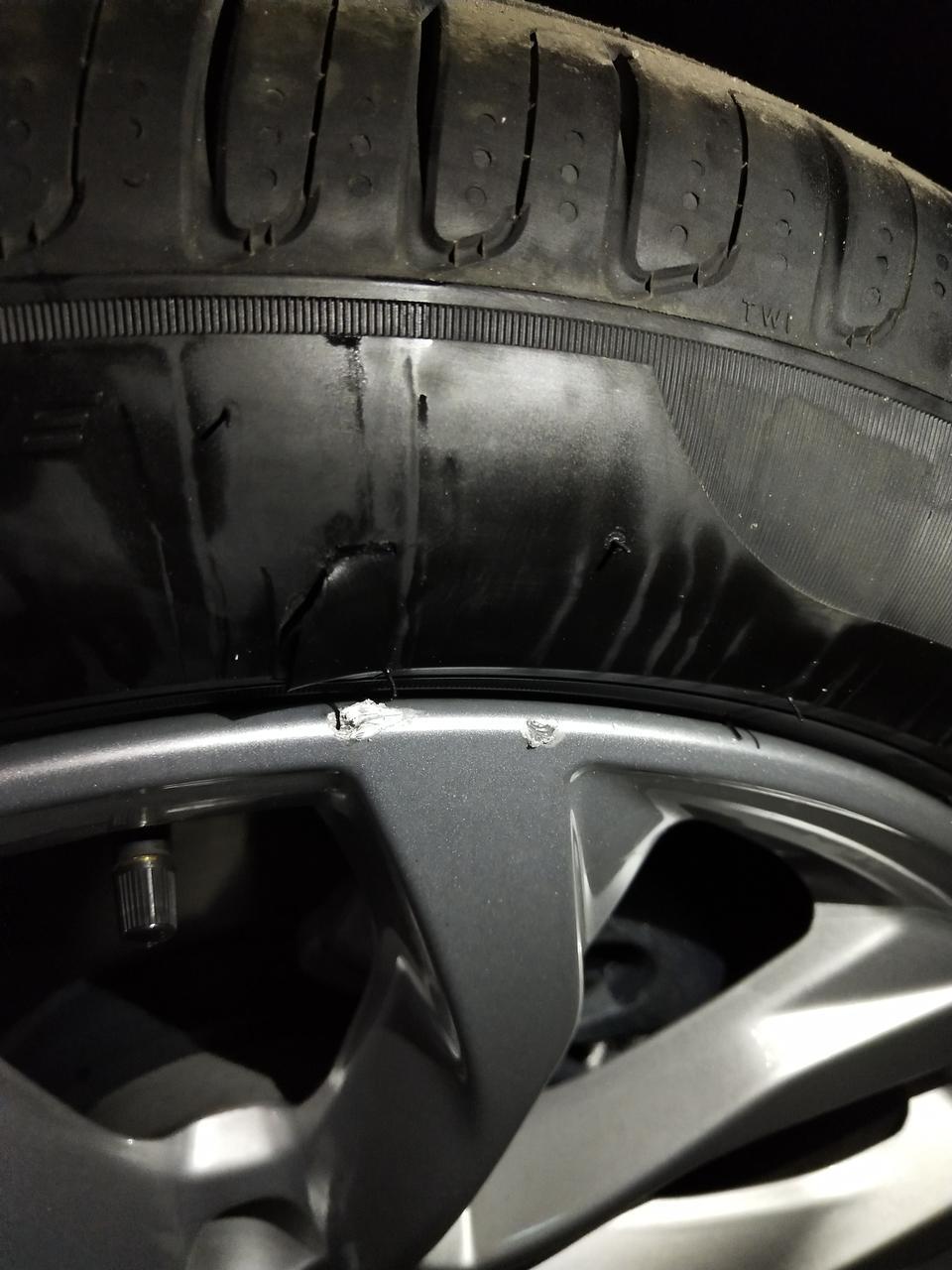 奥迪a6l-这个轮子是后轮的。这种情况敢不敢上高速呢？上高速需要注意什么？我的是新车速度不能上100呢。
