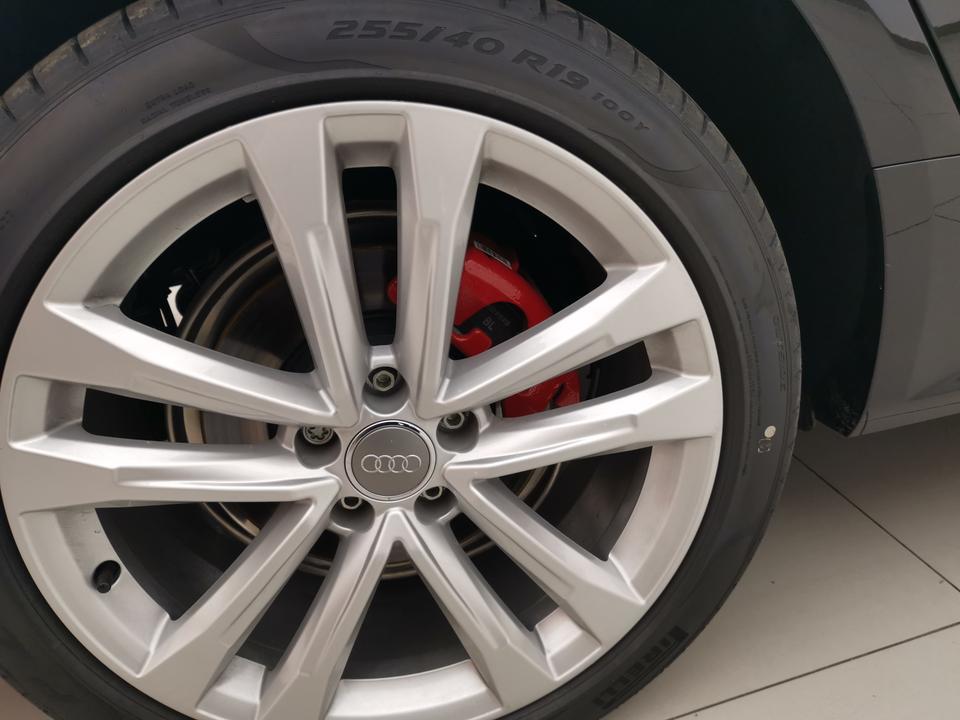 奥迪a6l-A6一八款运动，可以换静音轮胎吗，还是十九寸轮毂