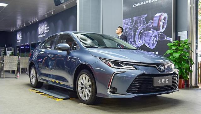 卡罗拉1.2t，cvt变速箱。
17款，到底油耗多少？？
