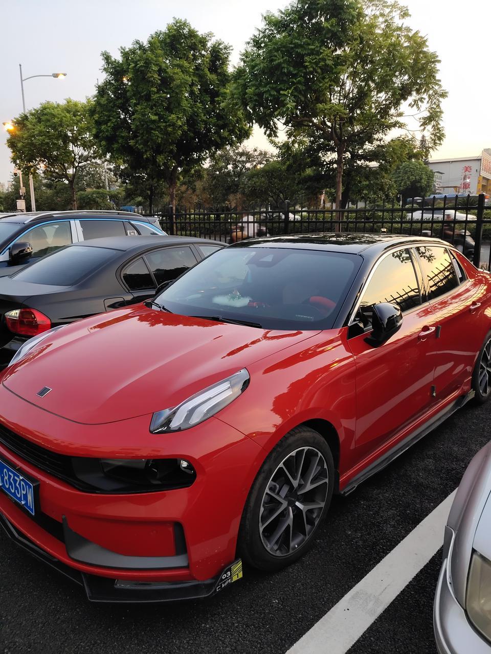 如何区分领克03的1.5和2.0？有细节吗？