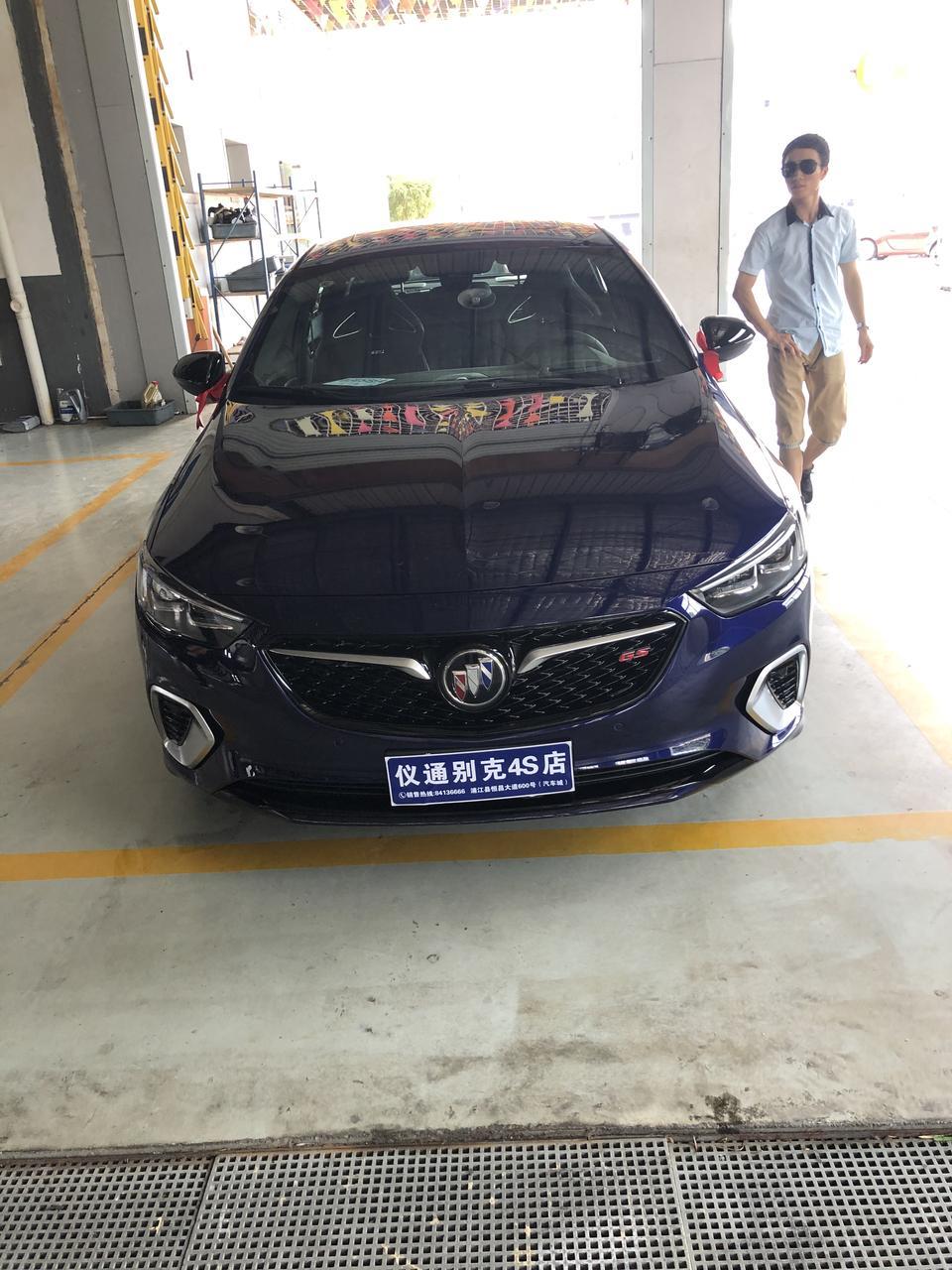 19君威GS，一个轮胎加钢圈要多少钱？