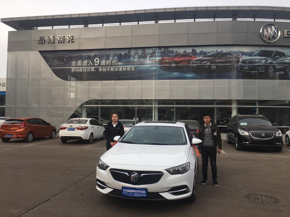 君威-前段时间买了新车，准备去保养，需要保养什么项目？除了机油机滤外还有什么注意事项吗？