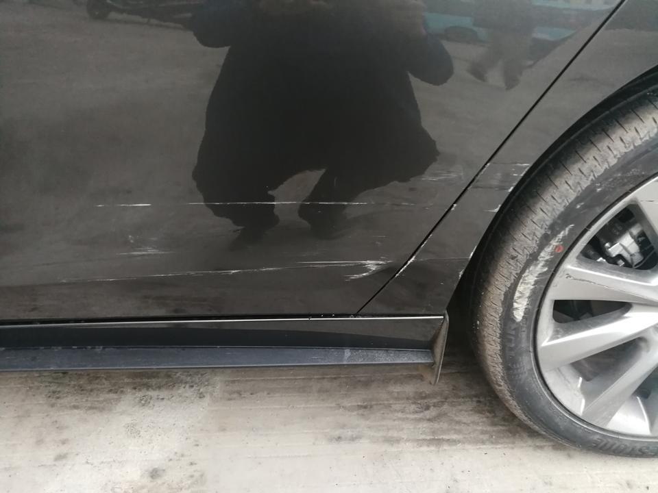 马自达3 昂克赛拉-提车不到一星期就被刮了，恼火得很。不知道会不会有色差