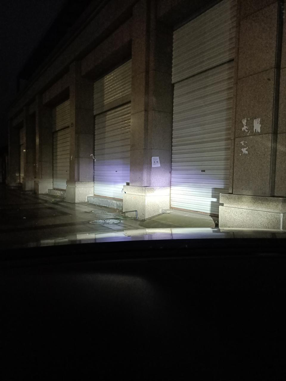 各位  请问一下  你们的大灯有没有这种情况    18年迈腾