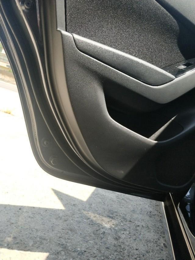 马自达3 昂克赛拉-马自达昂克赛拉后排车门下方这颗钢钉叫什么？有什么用？