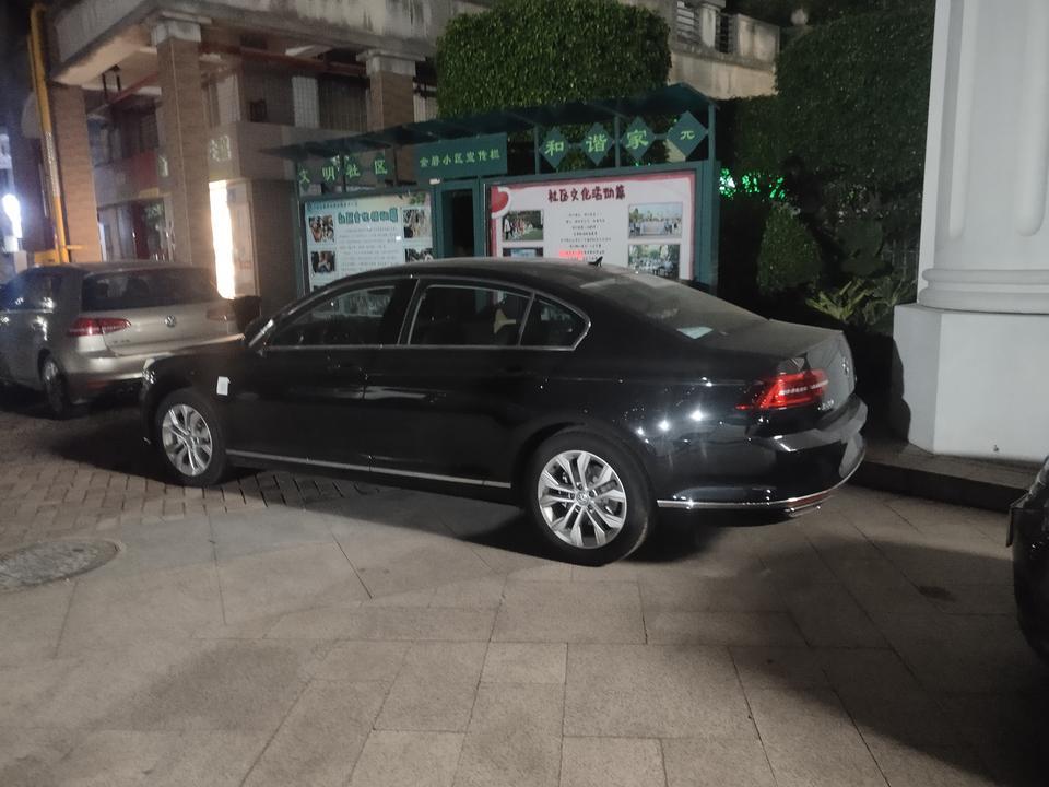 迈腾-大家有330豪华版装360全景影像打完吗，多少费用，有没有必要
