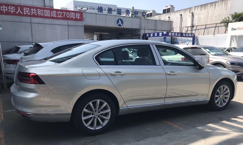 迈腾2019领先型，提车开了1400KM，中控电脑死机3次了，有跟我一样情况的朋友吗？
