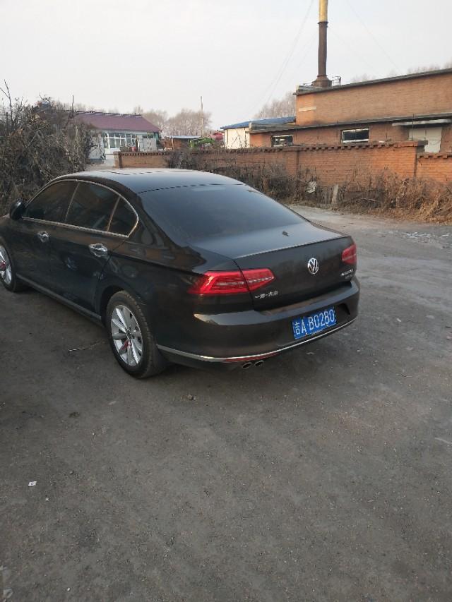 大众迈腾更换原厂轮毂价格大约是多少？