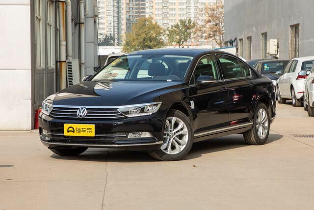 19款迈腾330DSG指导价21.99万那款汽贸城提车% 50首付123000元全部包括！不含任何附加条件，36期月还2821行不行！大神带我飞