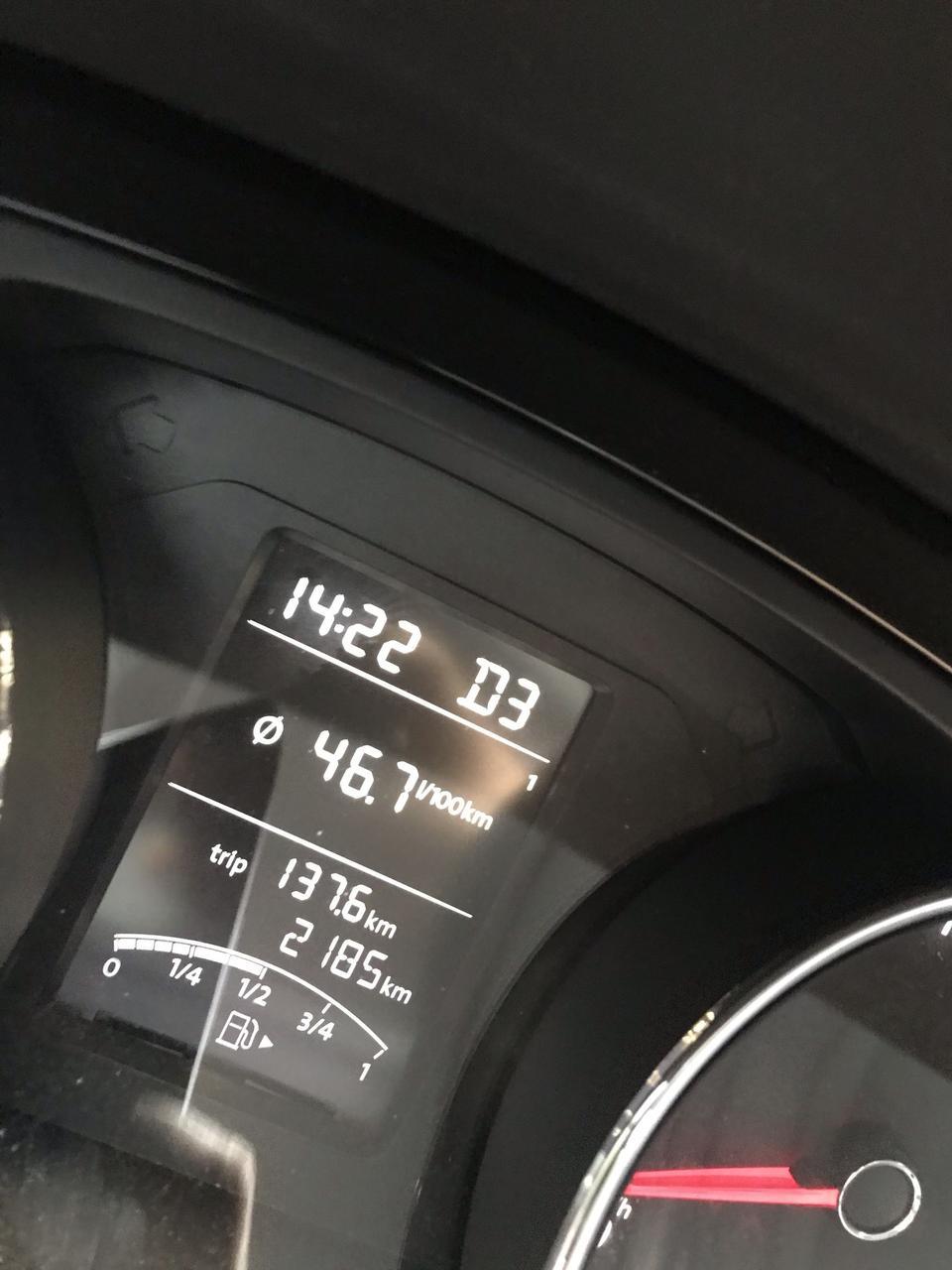 速腾-18款1.6的油耗为啥这么高啊？市区开打空调最低13个油