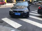 宝马5系-19款5月买的530li，因为是天使灯，想换成勺子灯，去外面大型改装店改勺子灯，靠谱吗，能是原厂的吗？？？