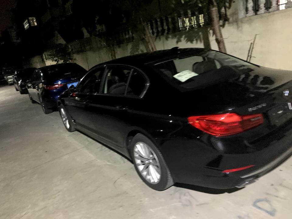 宝马5系-求问，530轮毂哪里有卖，靠谱点的，原装豪华的太丑了