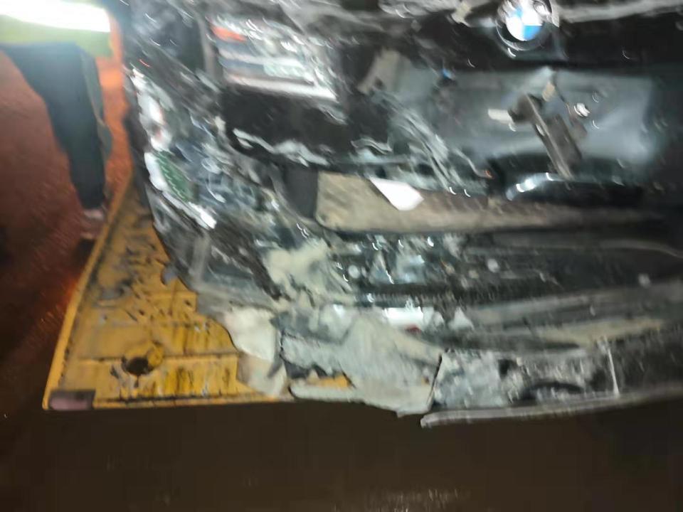 宝马5系-530屁股追尾了，4s修下来多少钱？
