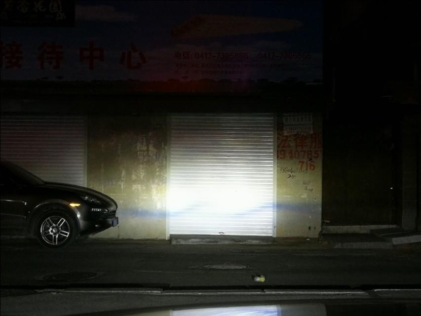 宝马5系-我有个问题请大家帮忙解答一下。就是19款530四驱开远光灯时有条蓝色的线，什么情况，有解决方法吗？