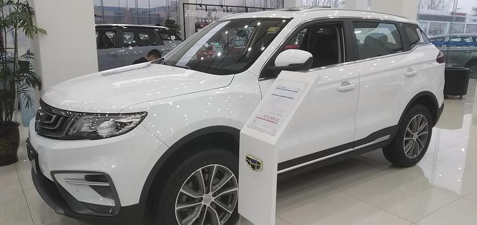 今天在天津问了博越1.8T4G版现金优惠2.6万裸车10.38万还能不能砍价了，能优惠多少