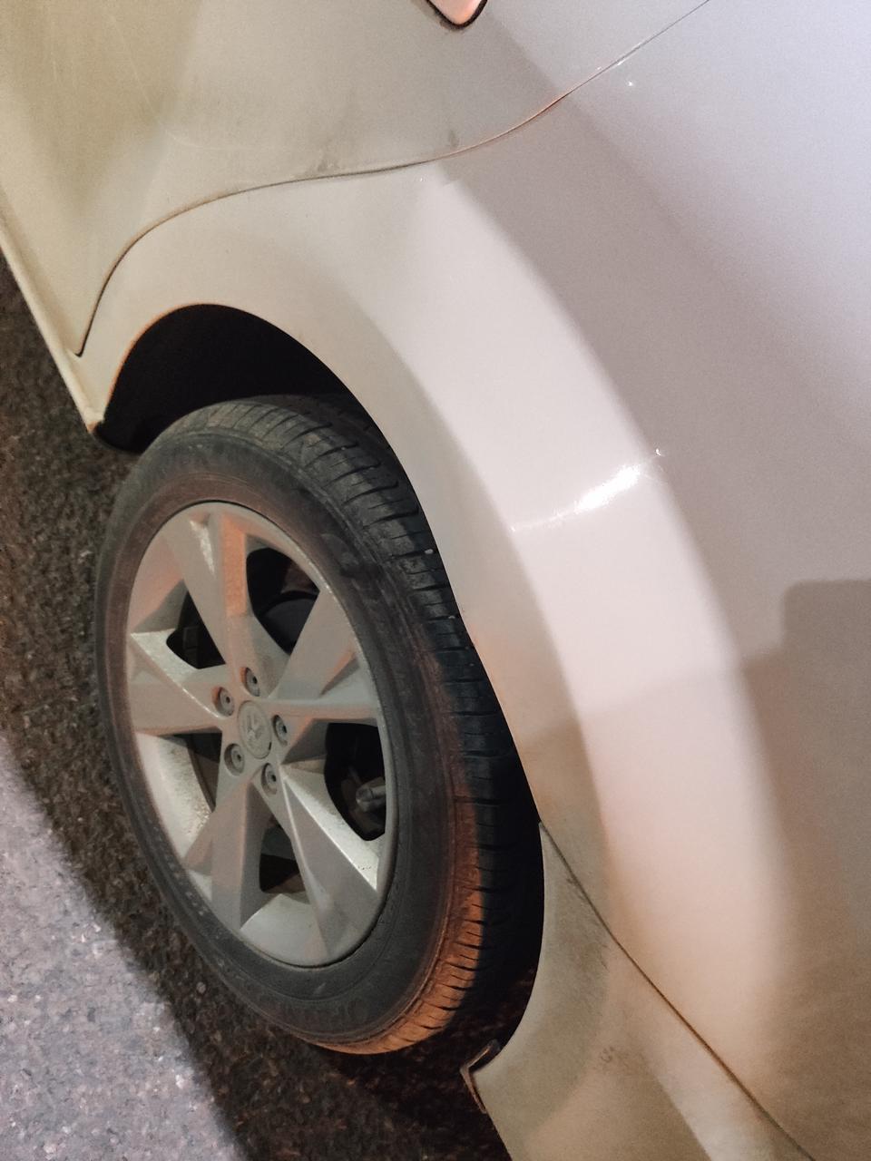 你好，请问后车全责追尾我的宝来车，左后门变形打不开，翼子板挤皱褶，后备箱拱起，右后门缝隙增大，保险杠损坏，这样的追尾可以要求换全新原厂件吗？如果和4S、保险对接显得懂行呢？谢谢！