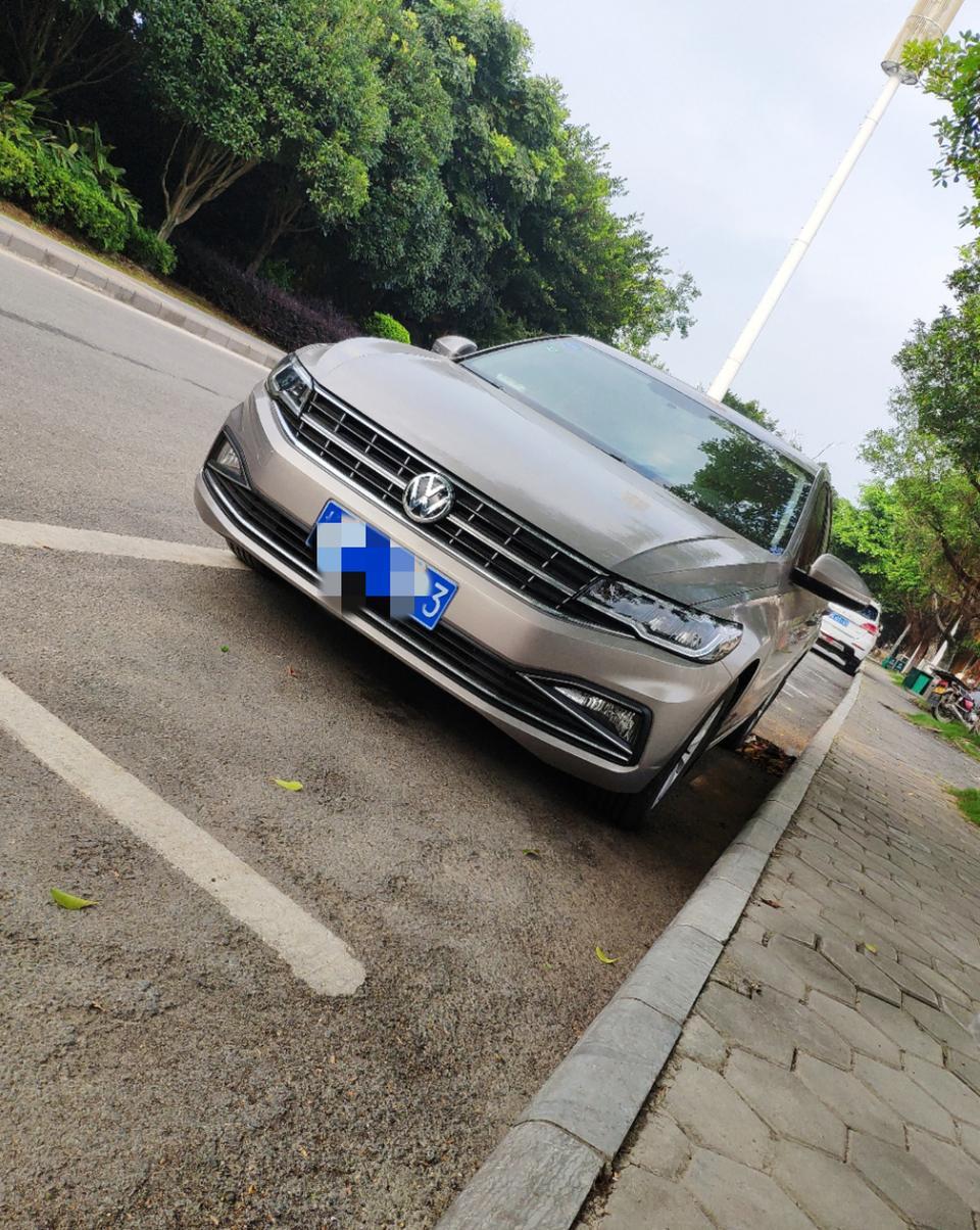 问下各位19款宝来车友，就是车机百度carlife老连接不上，第一次连接还有反应，然后连反应都没有了。我的数据线是原装数据线，手机是小米mix2s安卓9。是不是我的车机系统版本低了，需要升级。有没有遇到相同问题的，求支招。