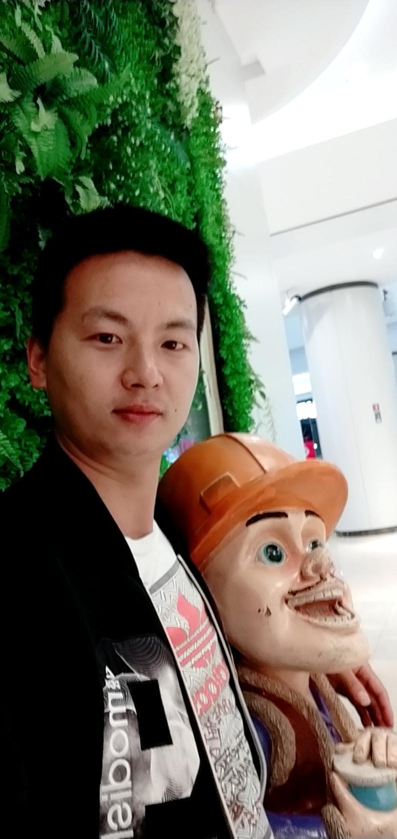 这个周末，有一起去信阳看宝来的嘛！一起去砍价啊！