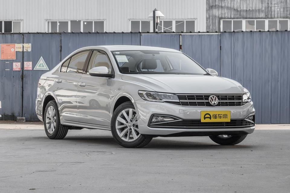 湖北随州，宝来2019  改款  1.5L手动舒适型，落地多少钱？首付30%需要准备多少，两年月供多少？