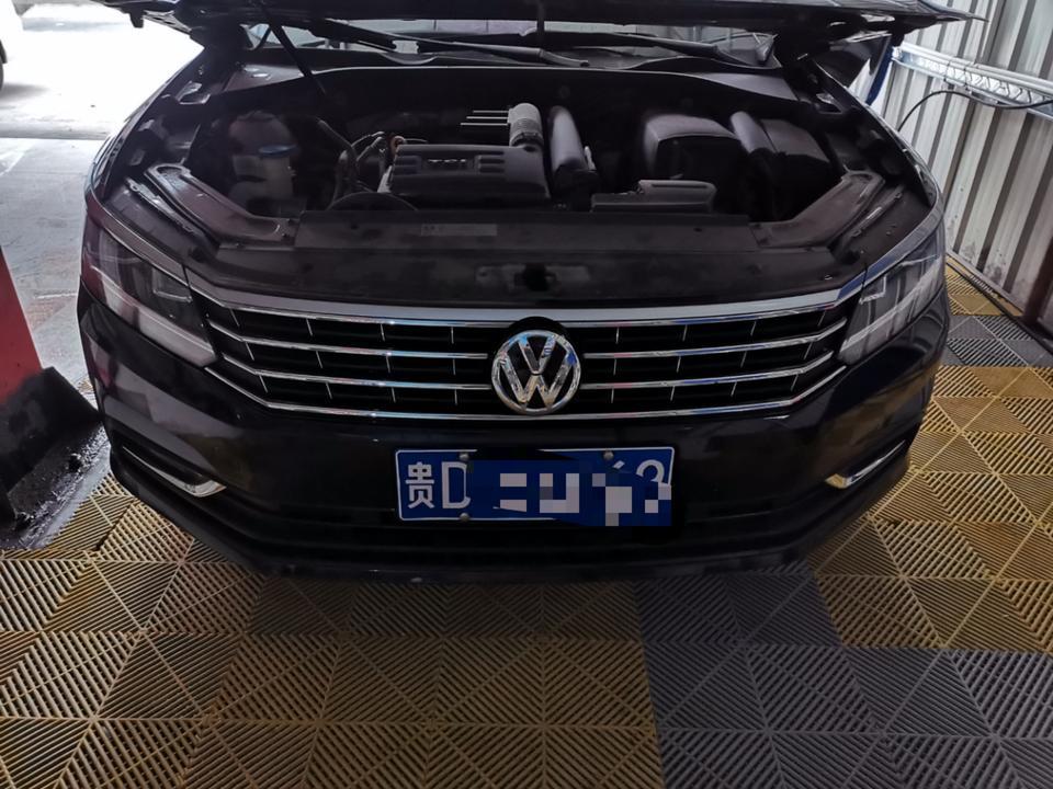 帕萨特-你们的红圈位置有没螺丝的？