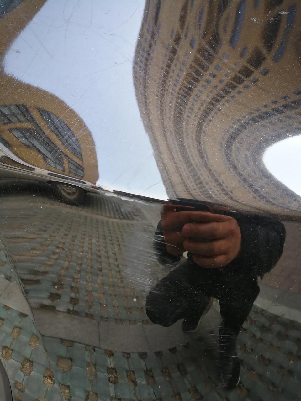 剐蹭着别人的汉兰达，补漆修复大概需要赔多少钱呢，车主说让我意思一下，我该给人家意思多少呢？