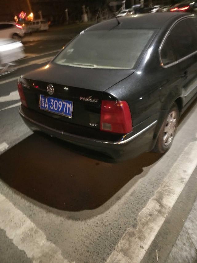 大众帕萨特更换原厂轮毂价格大约是多少？？