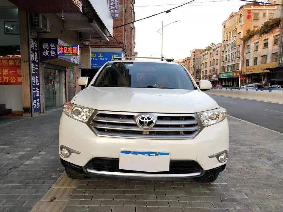 各位大佬，这是13款的汉兰达吗？