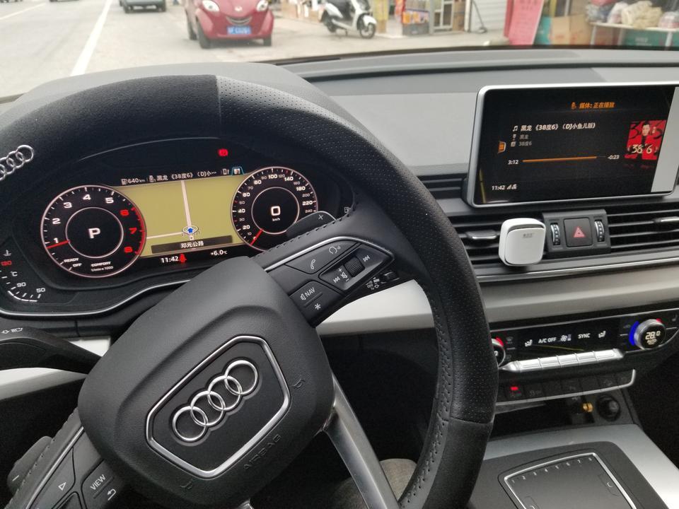 奥迪q5l-q5l 怠速正常是750 有时候开着开着后 例如等红绿灯 怠速一直在1000深踩油门又掉到750 怠速1000的车内噪音比较大  还伴随这咕噜咕噜的声音