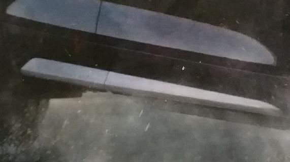 奥迪q5l-Q5这种车门防刮条哪里有？，某宝找不到呀