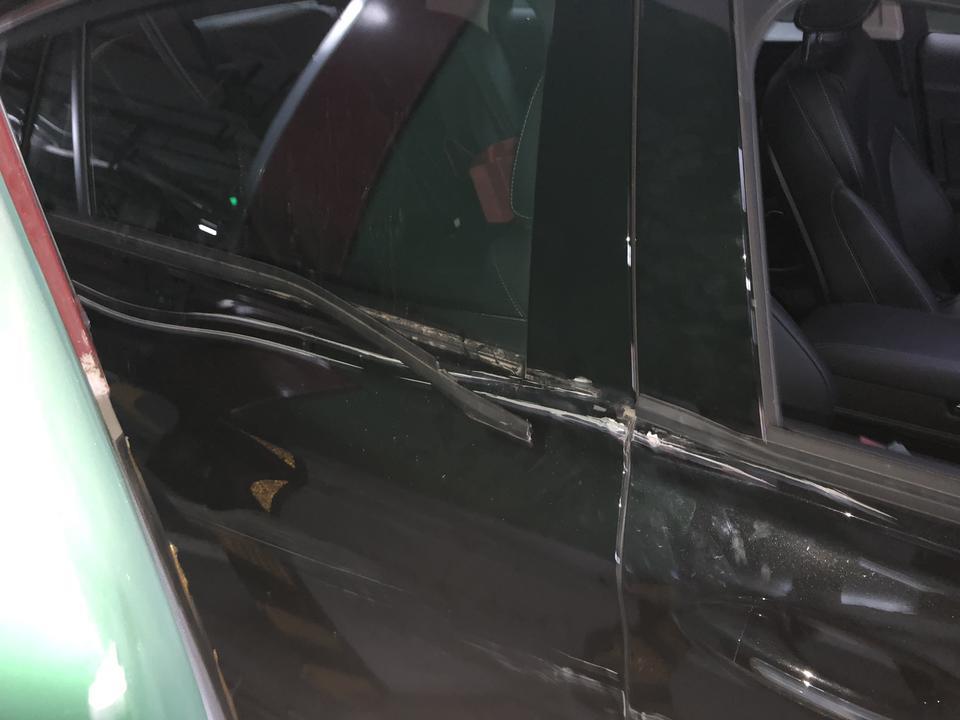 红旗h5两扇门多少钱