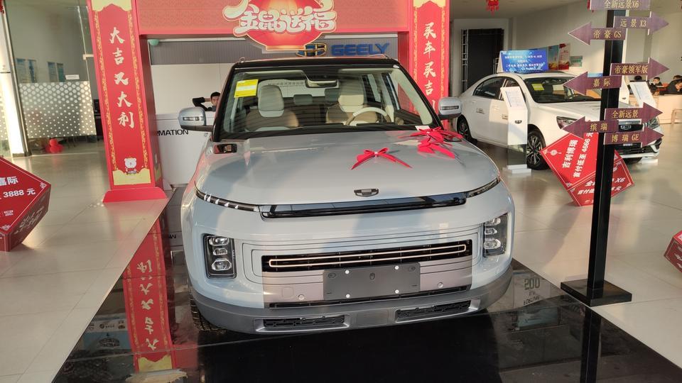 吉利icon-icon限量版50°灰是48v轻混动力的，其他颜色的车型是否也是48v轻混动力的呢？配置上和限量版除了颜色其他的应该没有什么区别吧？