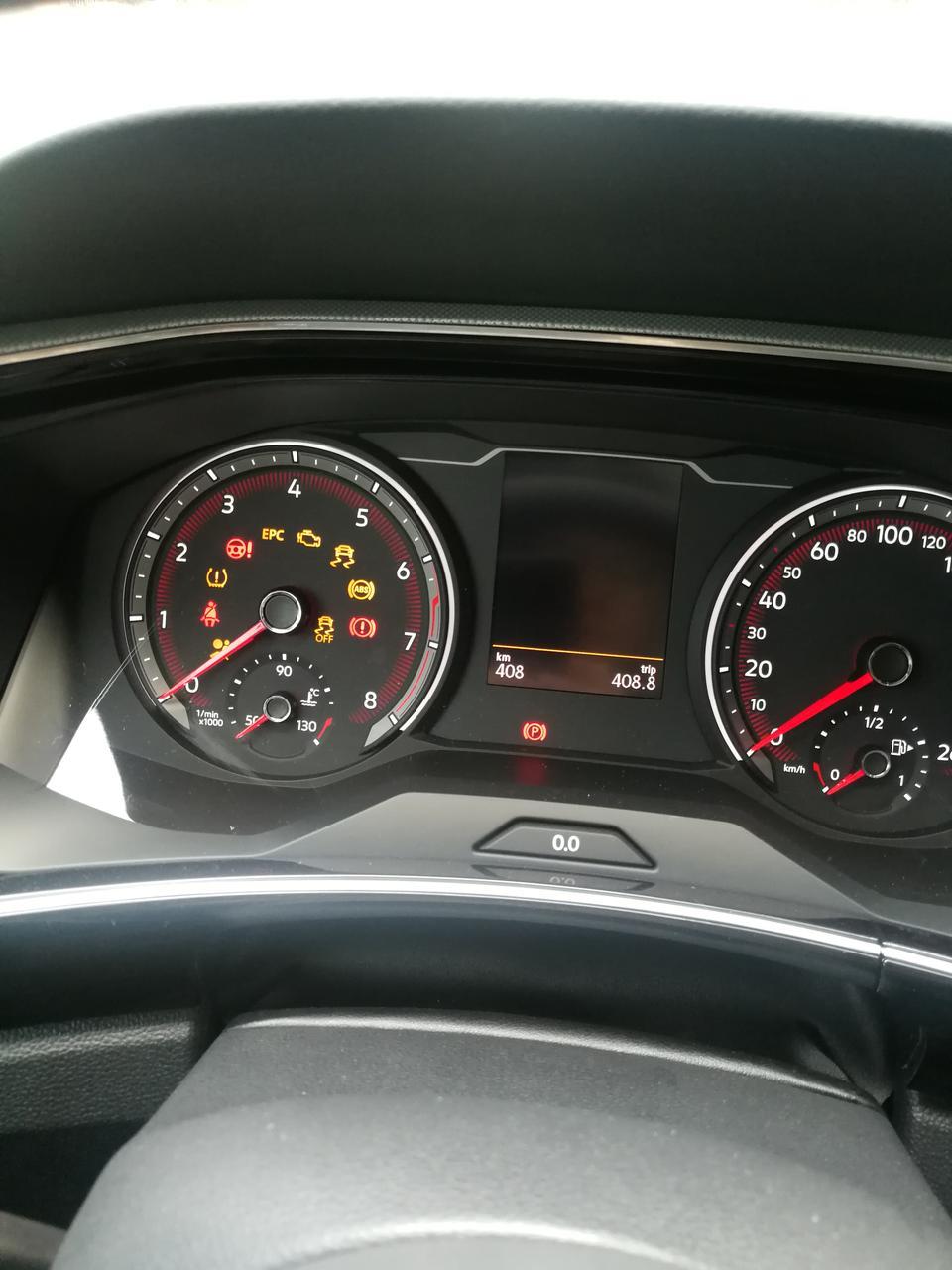 探岳-这个月21号提的车，这两天车一启动就显示这么多故障灯。几秒后又没了。就启动那几秒有。问问各位大佬这是咋回事