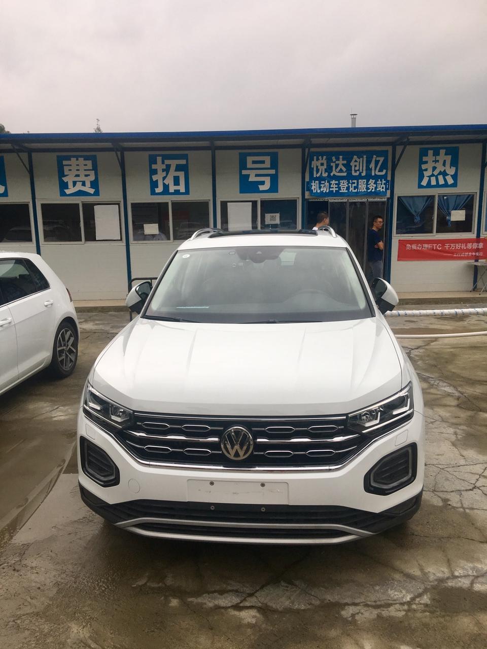 刚下手探岳四驱，怕座椅弄脏，想加个座垫，不知道选哪个材质和颜色