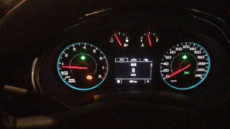 迈锐宝xl-新车一个月不到 公里数884km 今日晚上下班开车回家 开的时候发现发动机故障灯亮了 车子开始不走了 用点力踩油门 发动机声音巨大 车子走得很缓慢 停到路边过了半小时又好了 我还是觉得发动机有问题 故障灯一直亮着 如果真的是发动机原因  是换发动机还是换车 或者是退车 请各位车友给点意见 在线等 明天4s店联系我