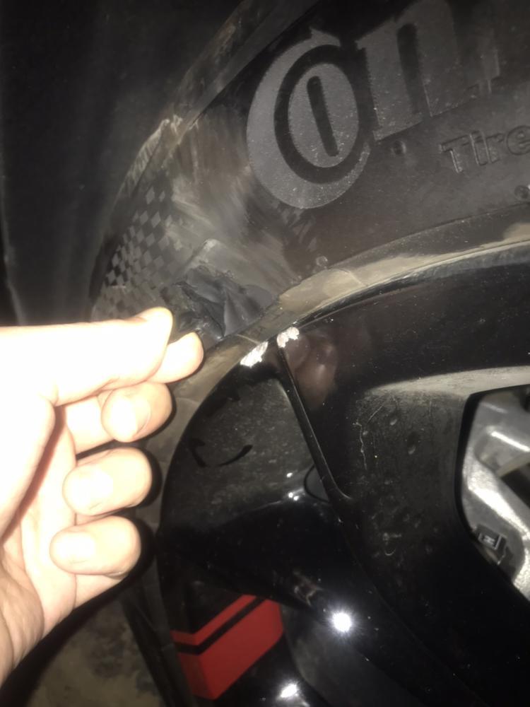 迈锐宝xl-各位大佬们，轮胎刮掉了一块，暂时没有发现漏气的情况还能继续用吗，会不会爆胎？