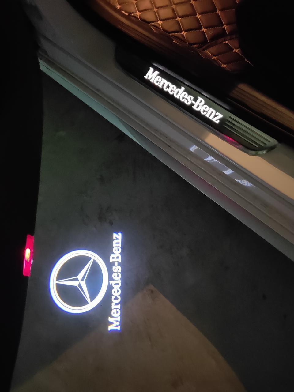 奔驰c级-为啥我的奔驰c260l门框下没有这个灯