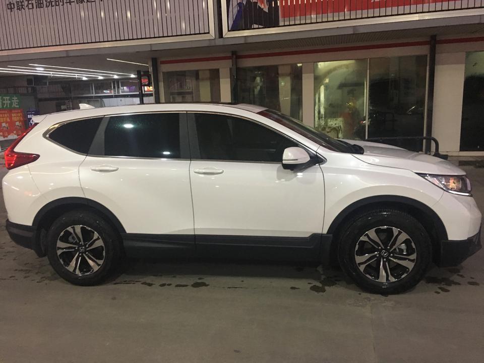 本田cr-v-看车圈里的油耗都在八九个左右，我是2019款舒适版CRV，国五的。目前开了三个月3000公里左右，1.5t燃油版的。目前油耗仪表盘显示10.1，实测9.7，感觉油耗偏高了。。。