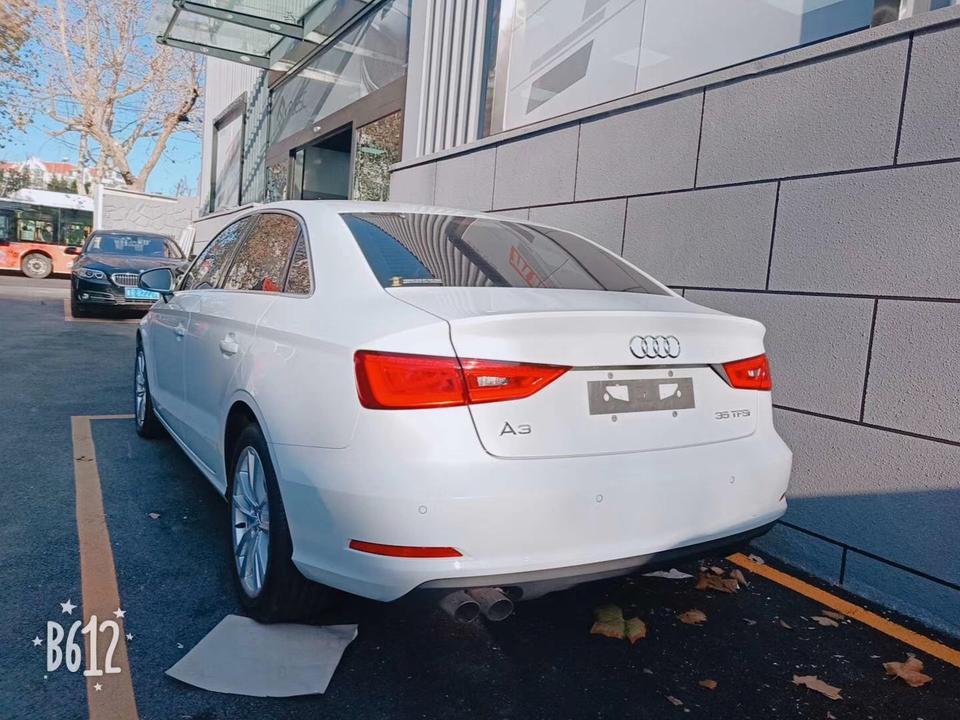 奥迪a3-14款 15年上牌 原车主买了没怎么来 一共才跑了7千多公里。裸车13.5W值吗