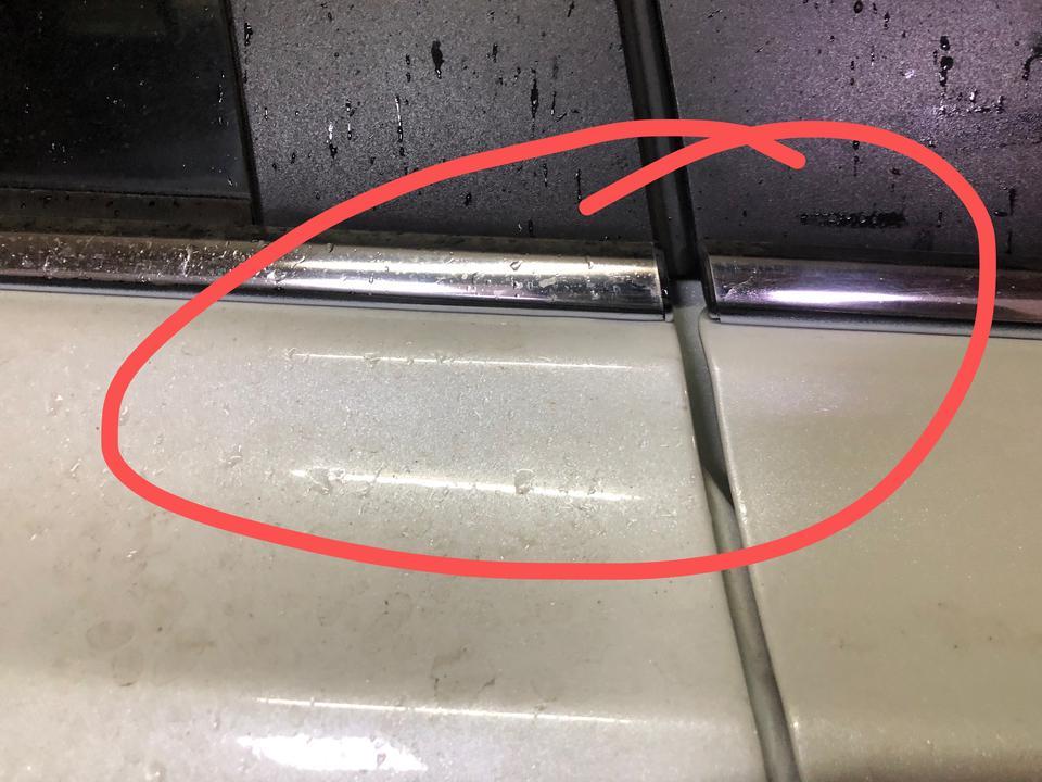 rav4荣放-4s店没有经过车主的同意就把其他部位的漆做了，真的恶心。