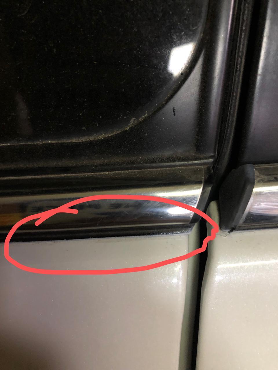 rav4荣放-4s店没有经过车主的同意就把其他部位的漆做了，真的恶心。