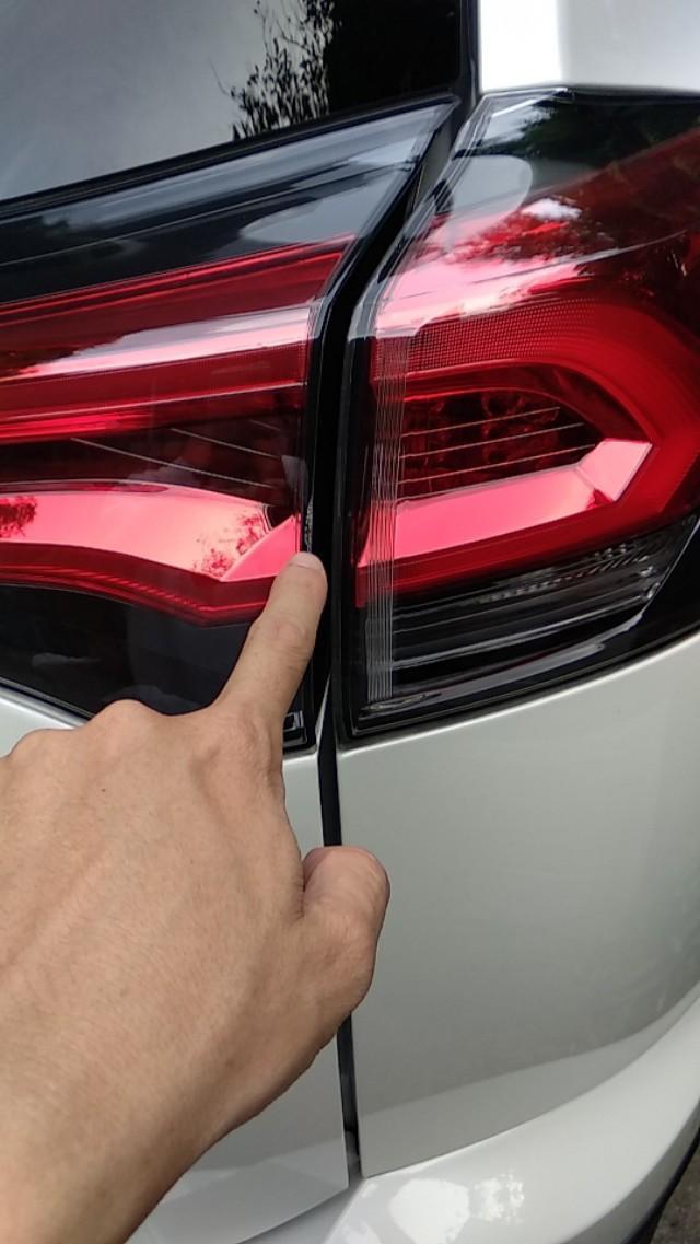 rav4荣放-后大灯边角裂了 有什么解决方法