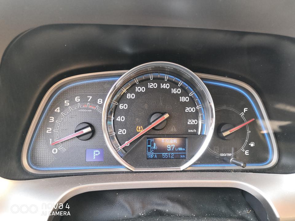 rav4荣放-这个故障码是啥啊，也不是发动机上的啊，今早开车时发现的，麻烦大神们解答一下，不胜感谢