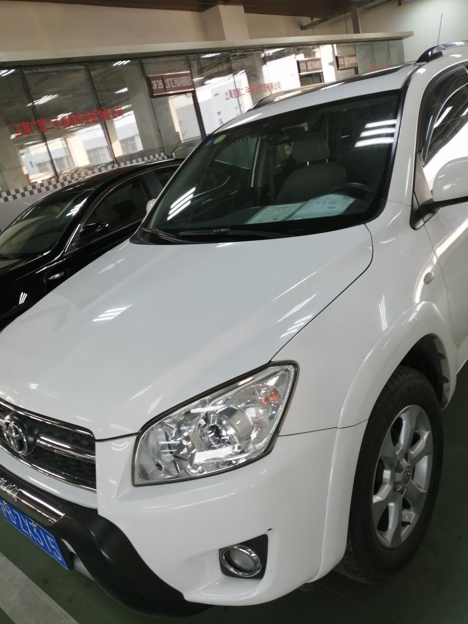 rav4荣放-请问一下大家，这款11款的现在还能买吗，最近想买个这款，但是不知道这个都7年多的车子还可以买吗，还有质量怎么样，